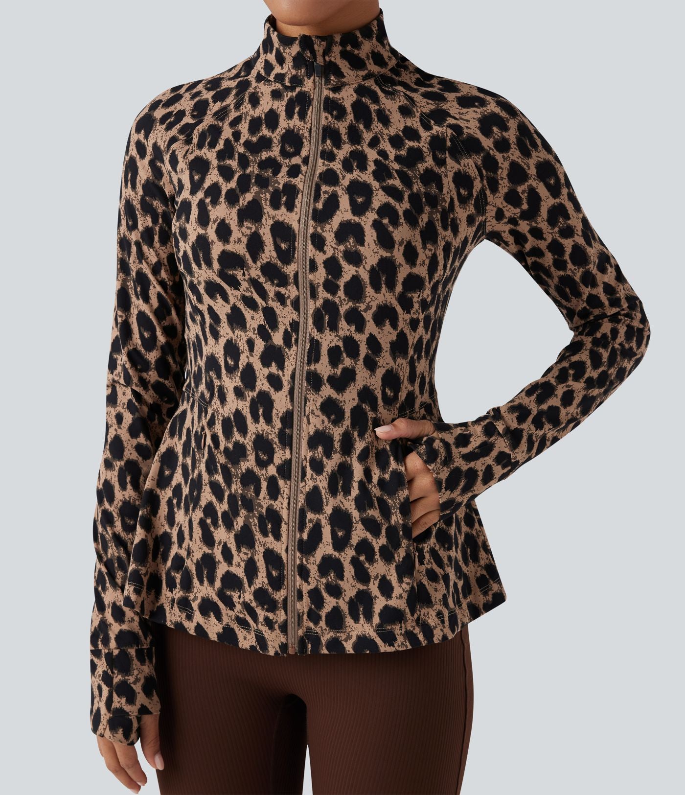 Veste décontractée Halara UltraSculpt™ imprimé léopard col montant manches longues avec trous pour pouces et poches