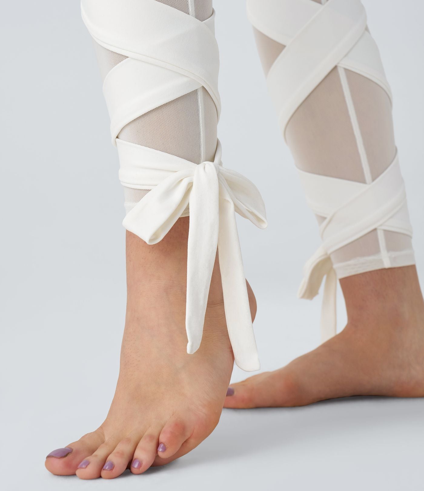 Softlyzero™ Legging Taille Haute Empiècement en Maille Contrastante Lacets Croisés Longueur 7/8