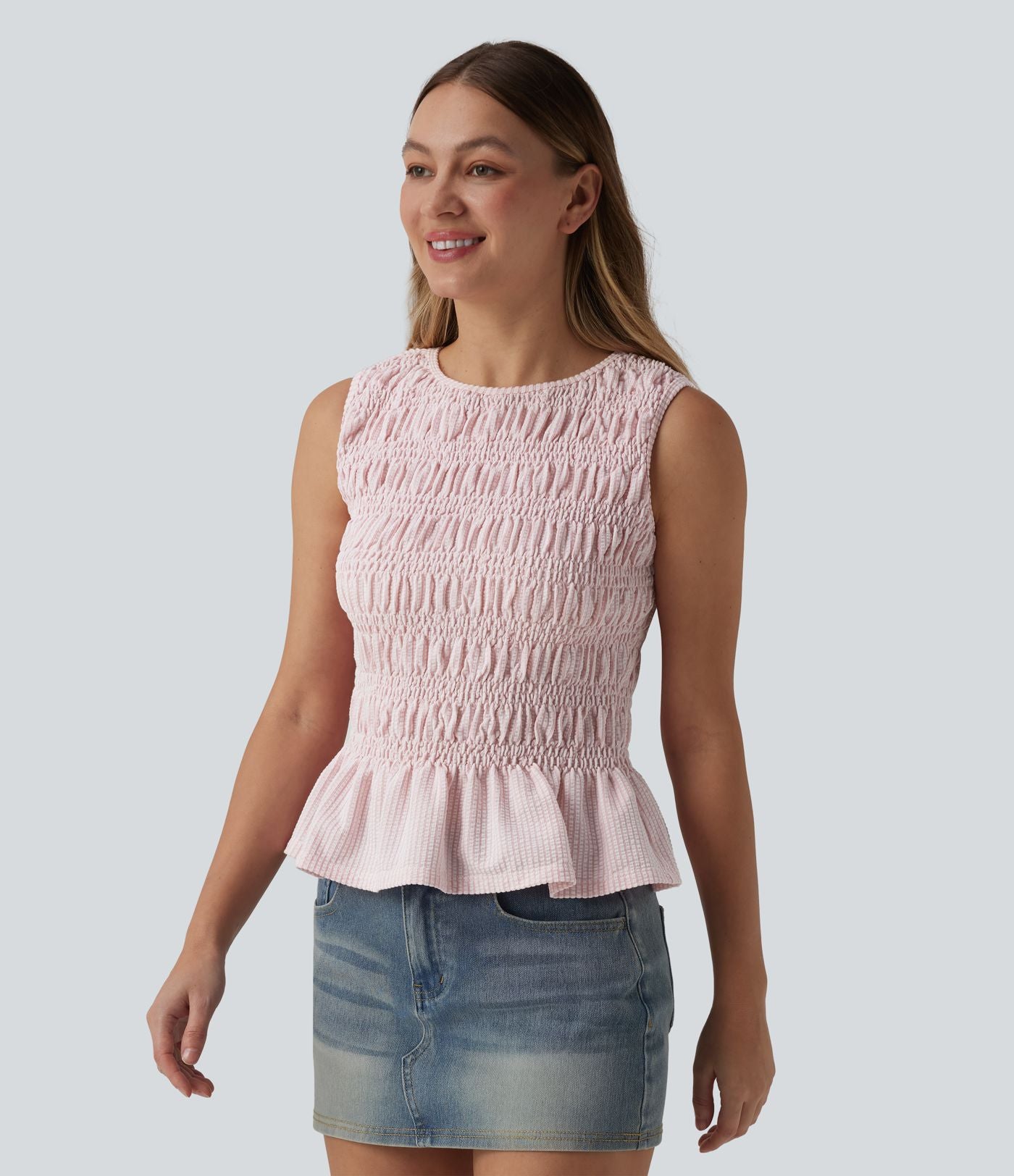 Top casual à rayures col bateau sans manches avec smocks et ourlet à volants