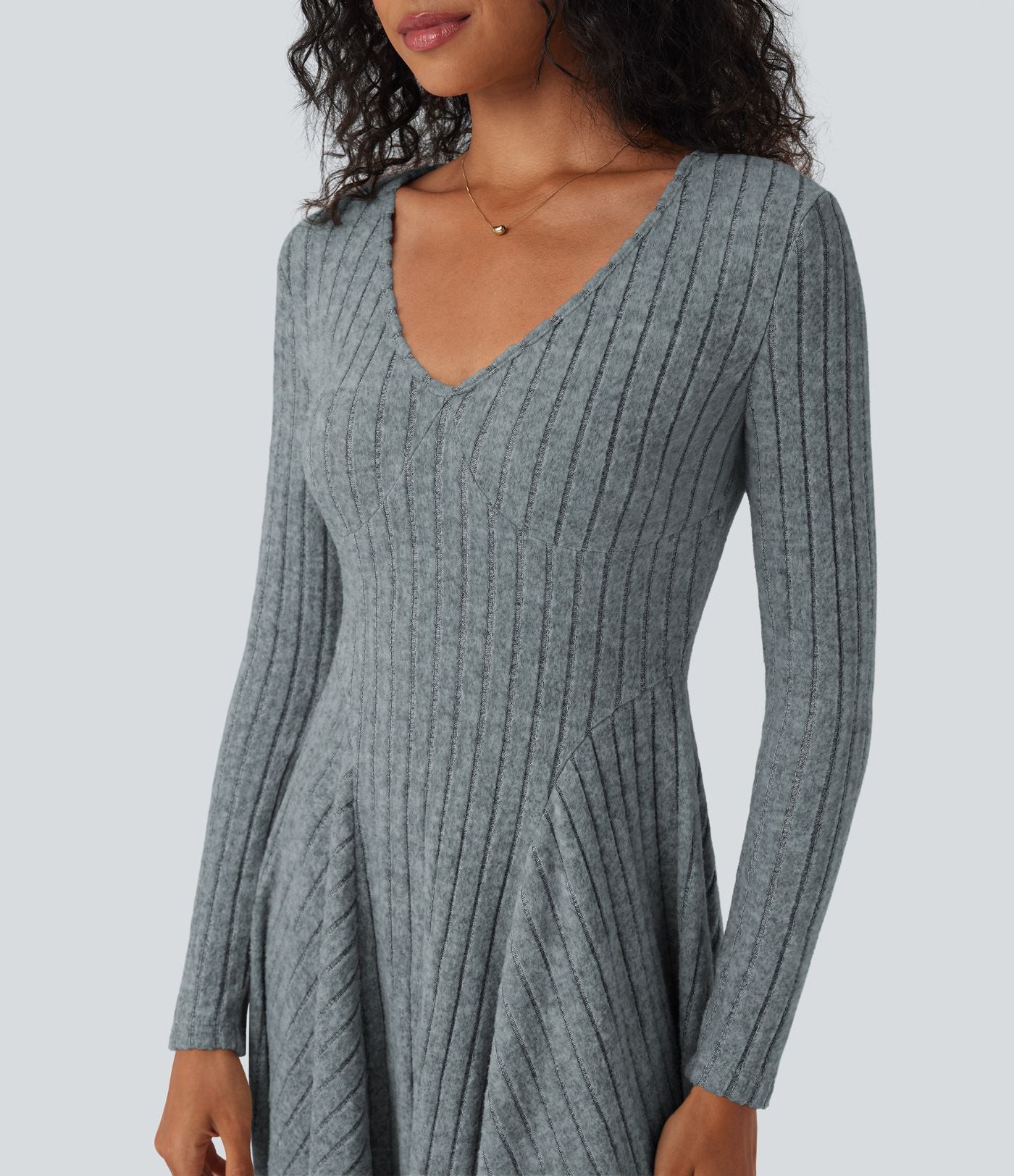 Robe décontractée mini évasée maille côtelée col V manches longues