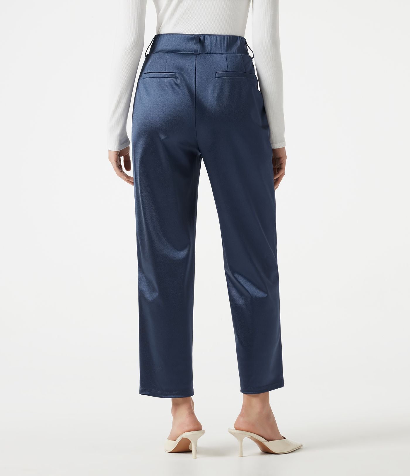 Pantalon habillé fuselé taille haute en satin avec poches