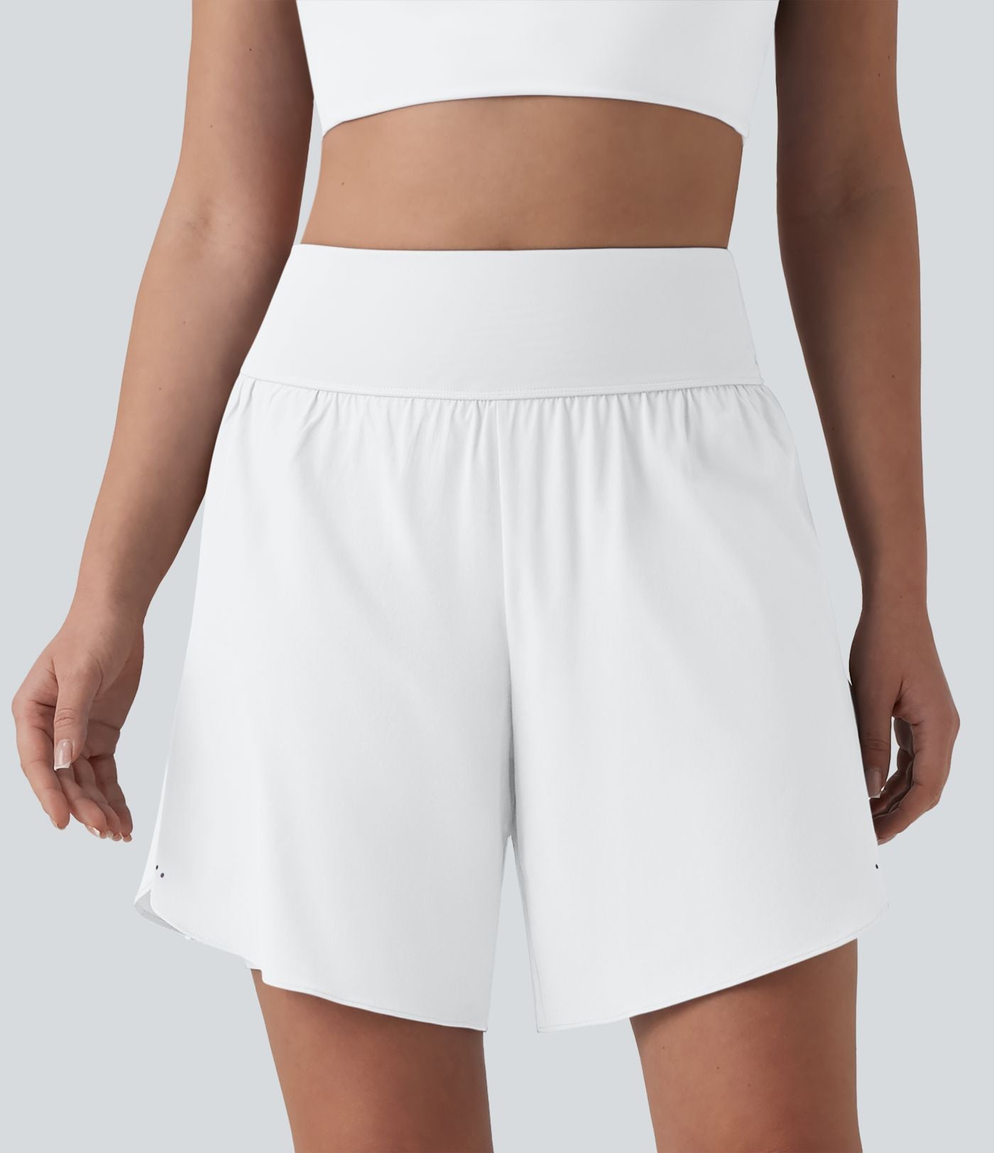SoftlyZero™ QuickDry Short running 2-en-1 gainant taille haute à pois réfléchissants et ourlet croisé 17,5 cm avec poches