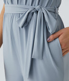 Combinaison de vacances sans manches avec attache au dos, plis, ceinture et poches latérales et découpes effet frais InstantCool