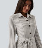 Robe de bureau mi-longue en maille côtelée à manches longues avec ceinture