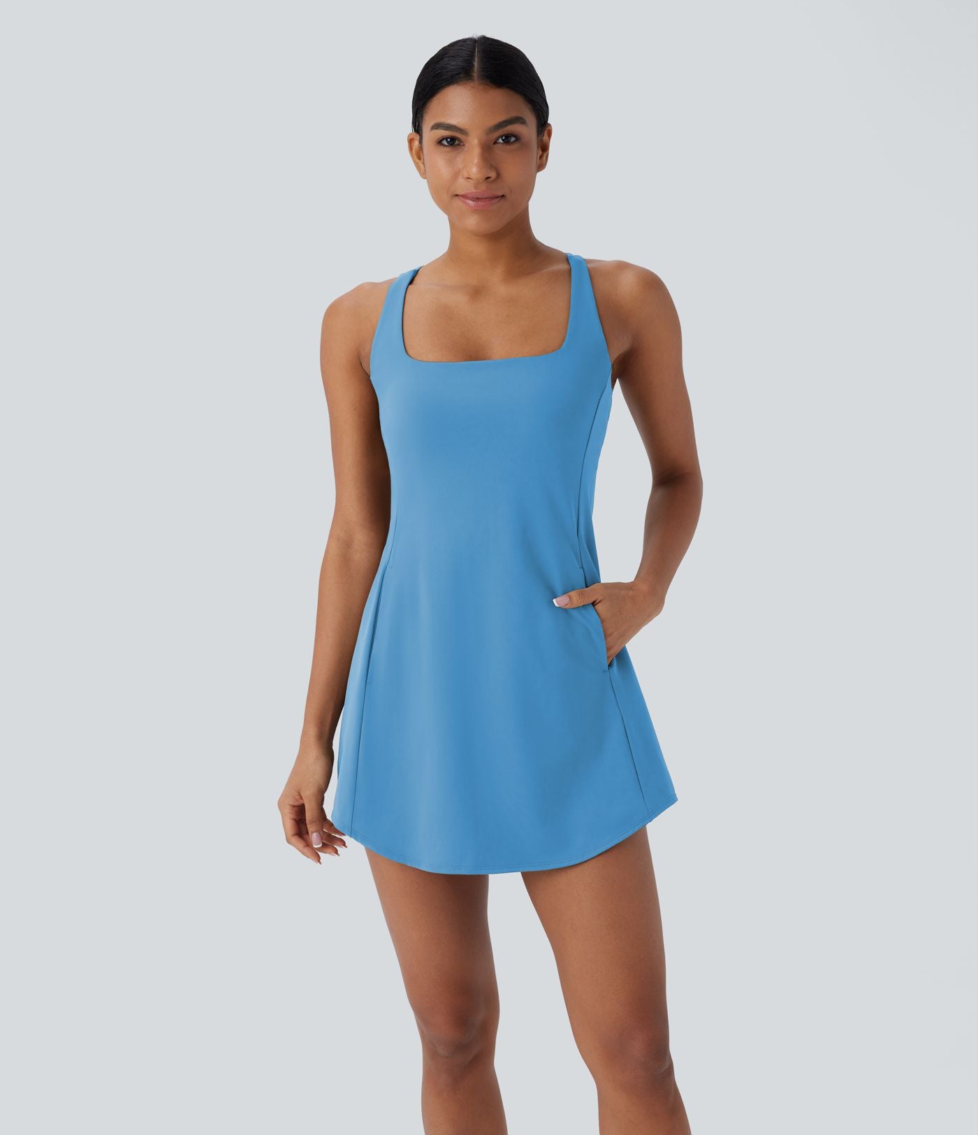Robe de sport yoga mini 2-pièces SoftlyZero™ Plush à découpes avec poche A-C