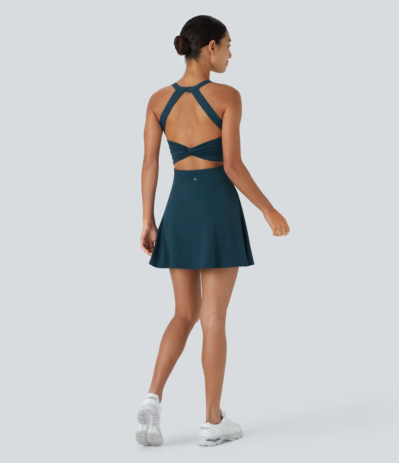 Robe de sport dos nu torsadée A-C