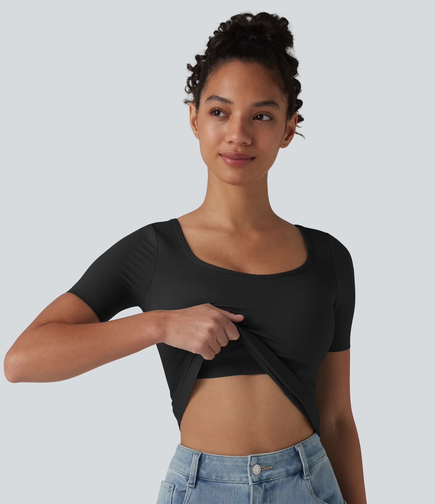 T-shirt casual col rond échancré à manches courtes avec brassière intégrée — Bonnets B-E