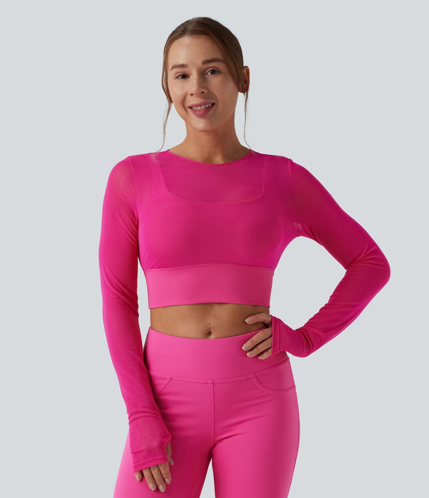 Haut de sport yoga cropped 2-en-1 manches longues mesh contrastant à trous pouces