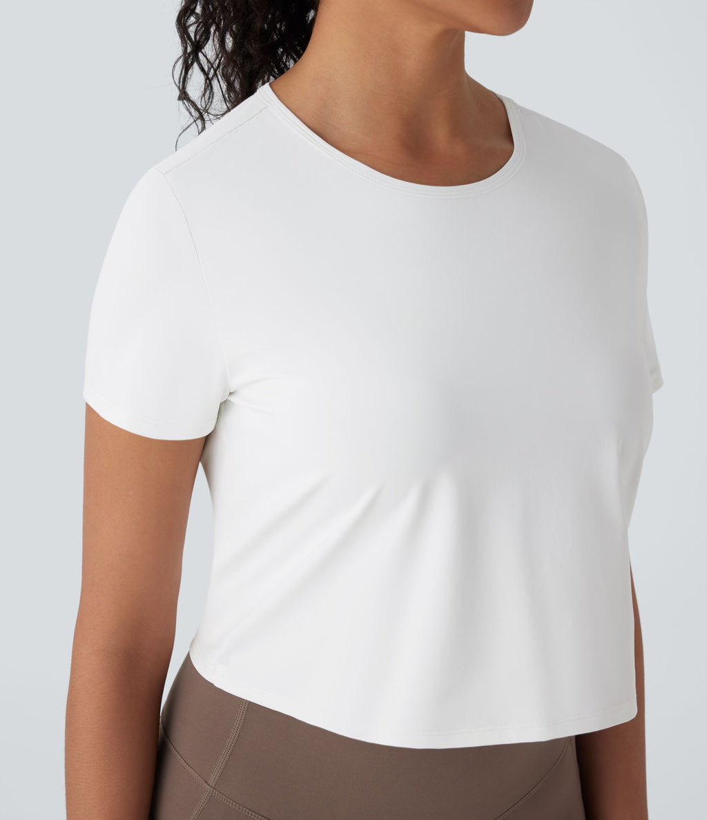 Haut court de randonnée avec découpes et effet torsadé - Protection UV UPF40+