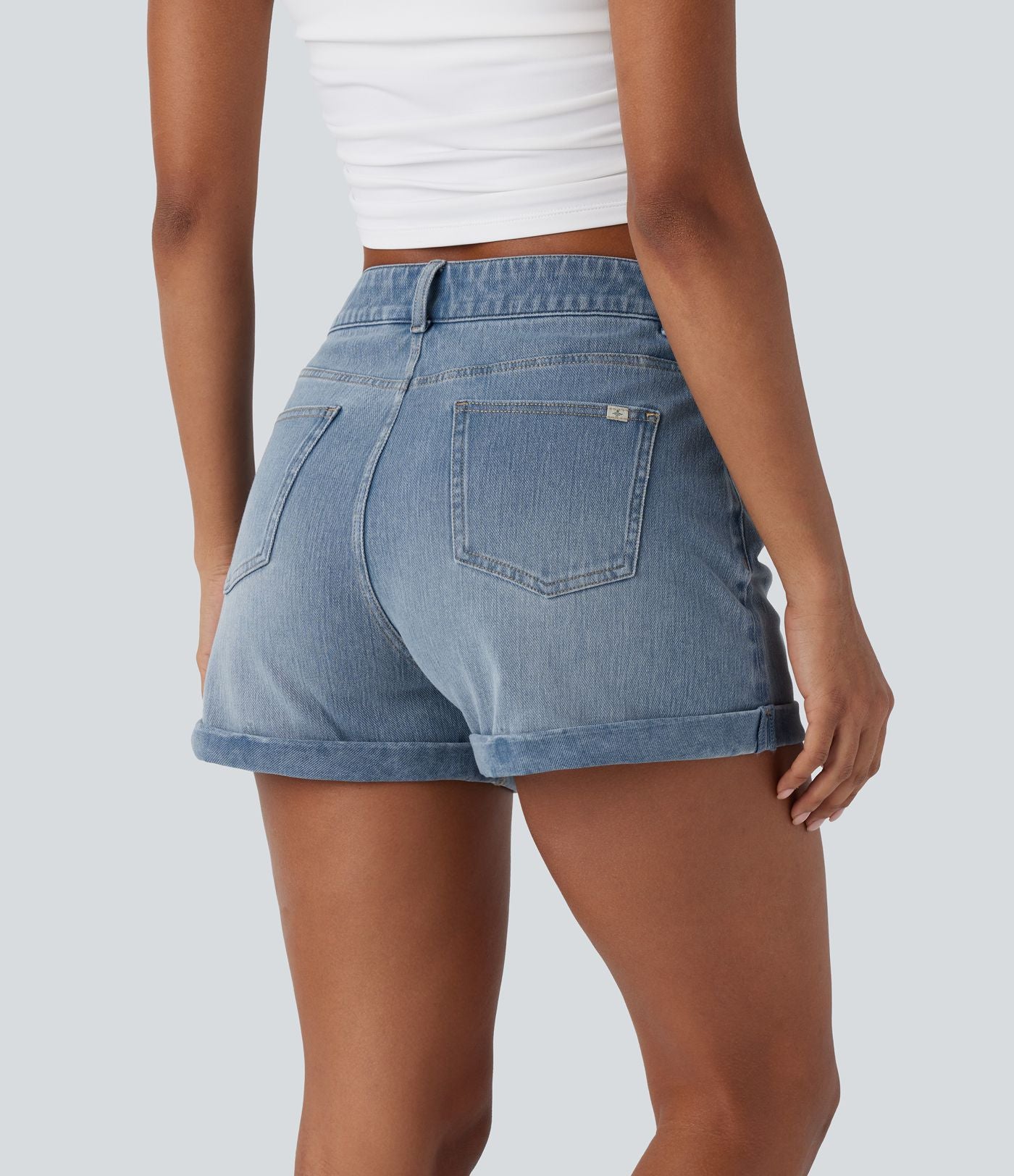 Short 7,5 cm décontracté en jean extensible Halara Flex™ taille moyenne avec boutons, zip et multiples poches