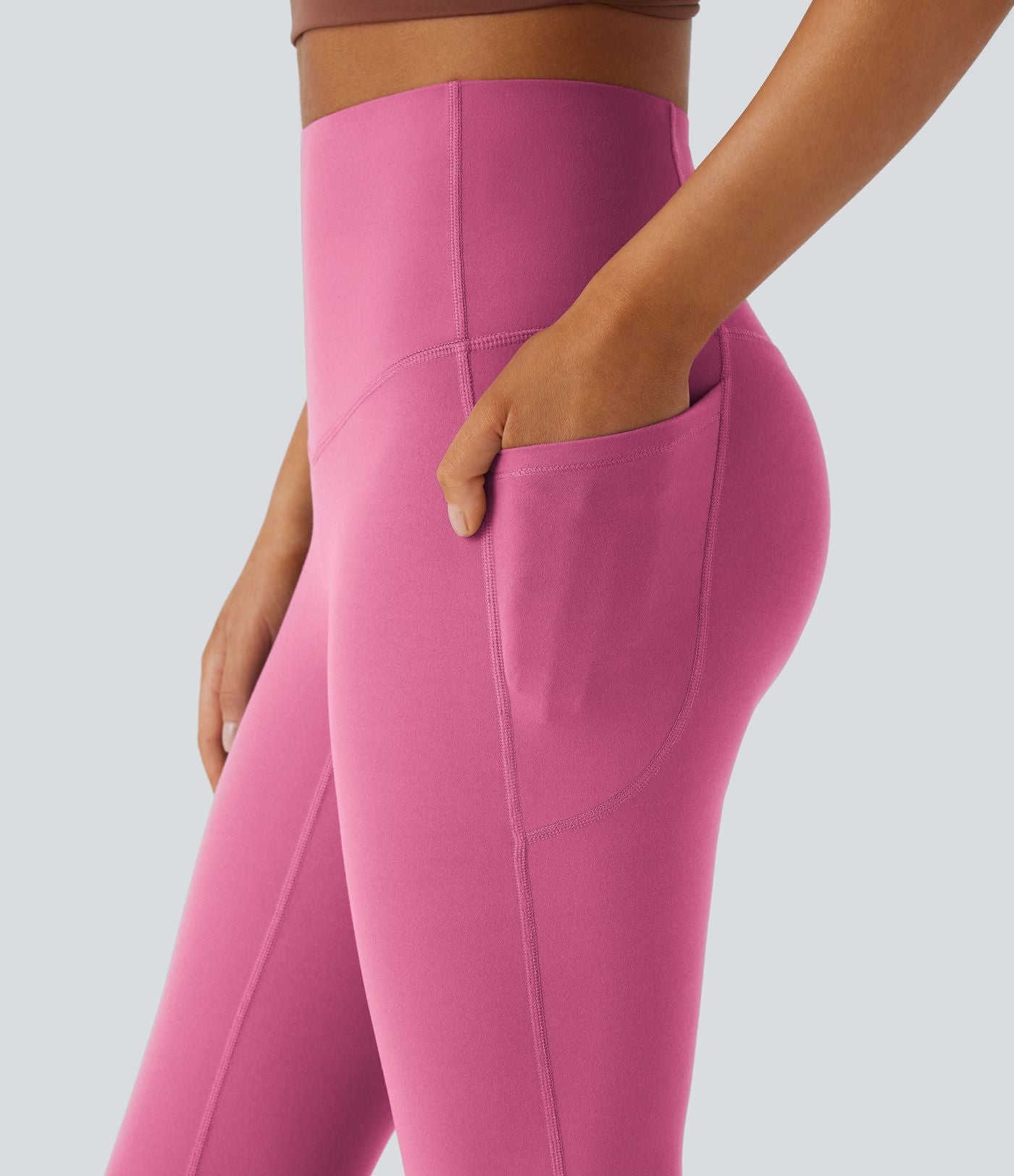 Pantalon de yoga à coupe bootcut gainant taille haute avec poches Halara UltraSculpt™