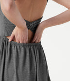 Robe mini casual fluide 2-en-1 col U avec brassière intégrée et poches — Édition Easy Peasy