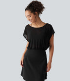 Robe-short mini SoftlyZero™ Plush pour le yoga à encolure bateau, manches courtes et poches - Easy Peasy