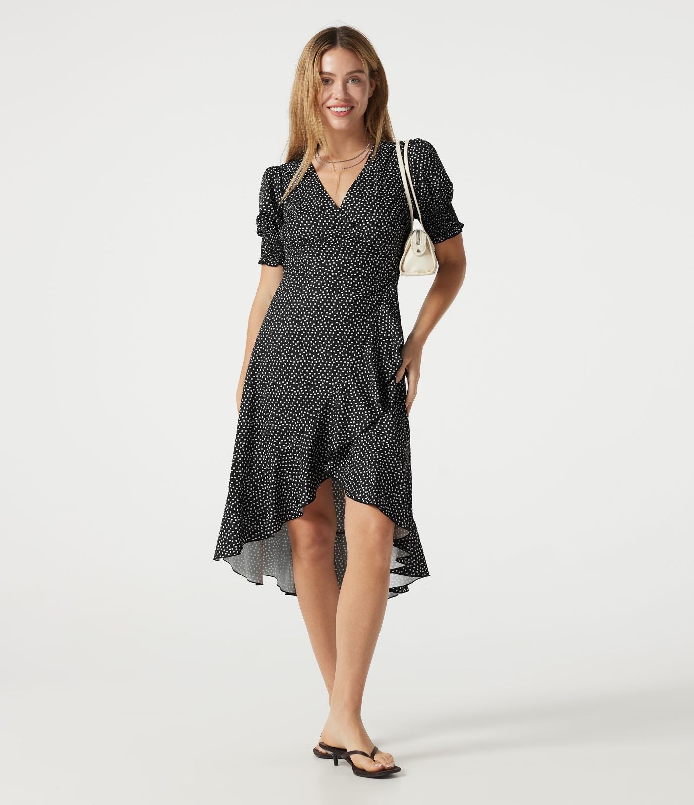 Robe casual midi col V à manches courtes à pois avec ourlet à volants