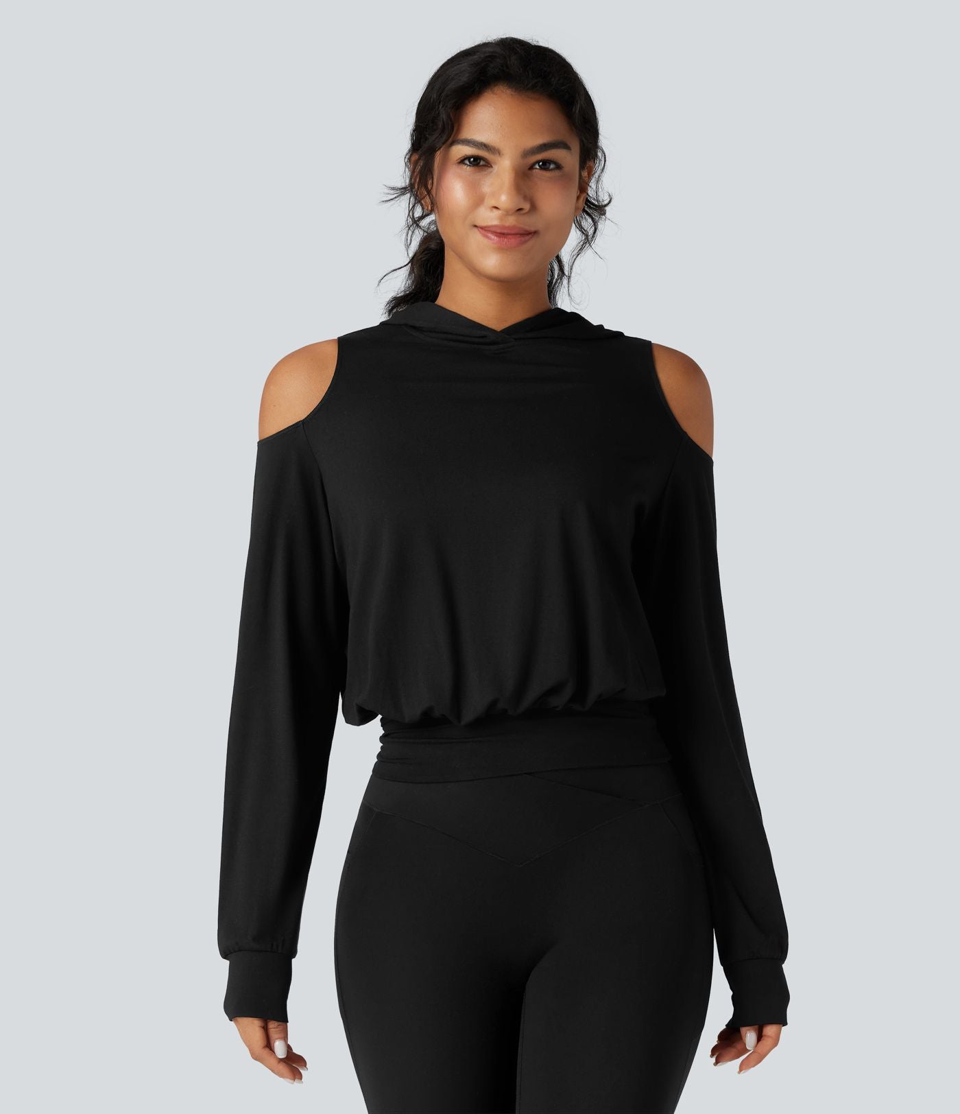 Sweat-shirt de sport à capuche épaules dénudées manches longues