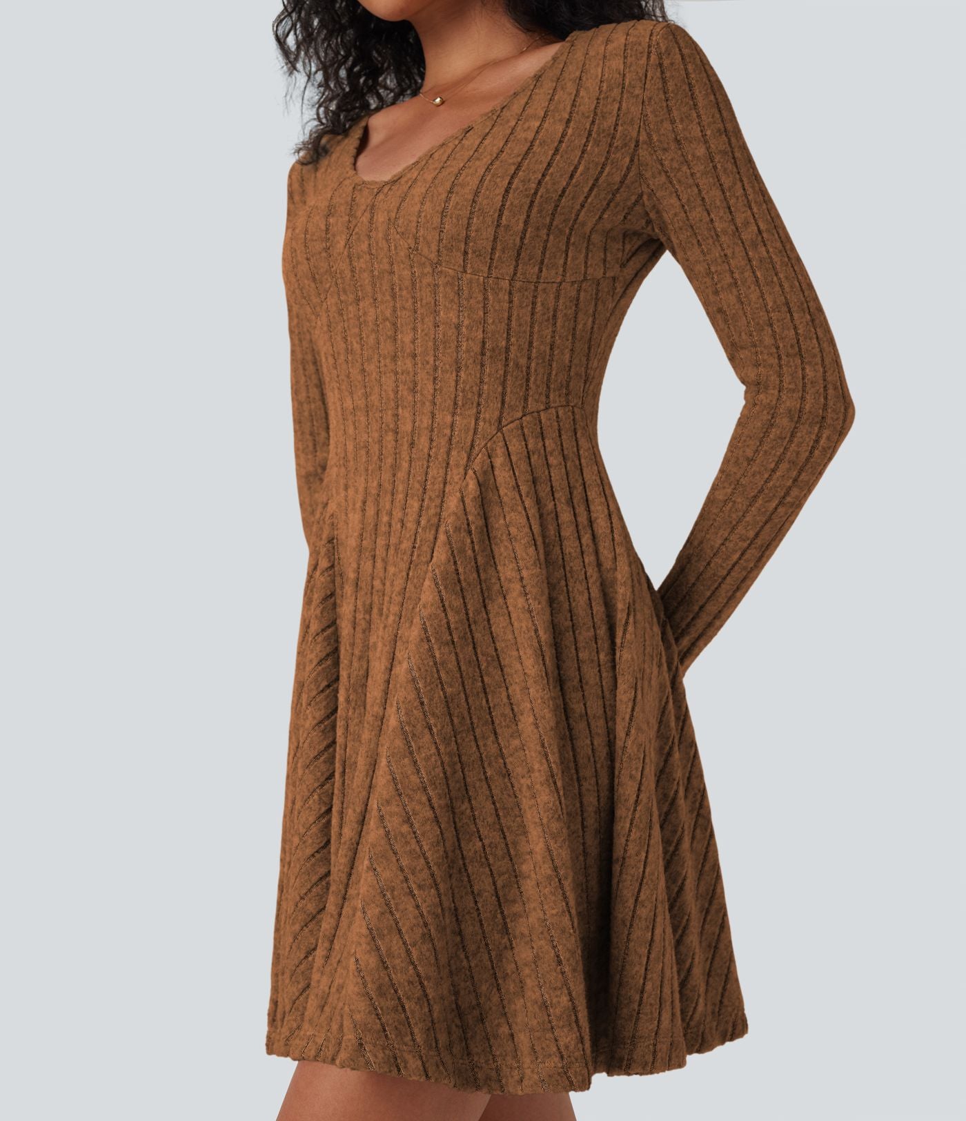 Robe décontractée mini évasée maille côtelée col V manches longues