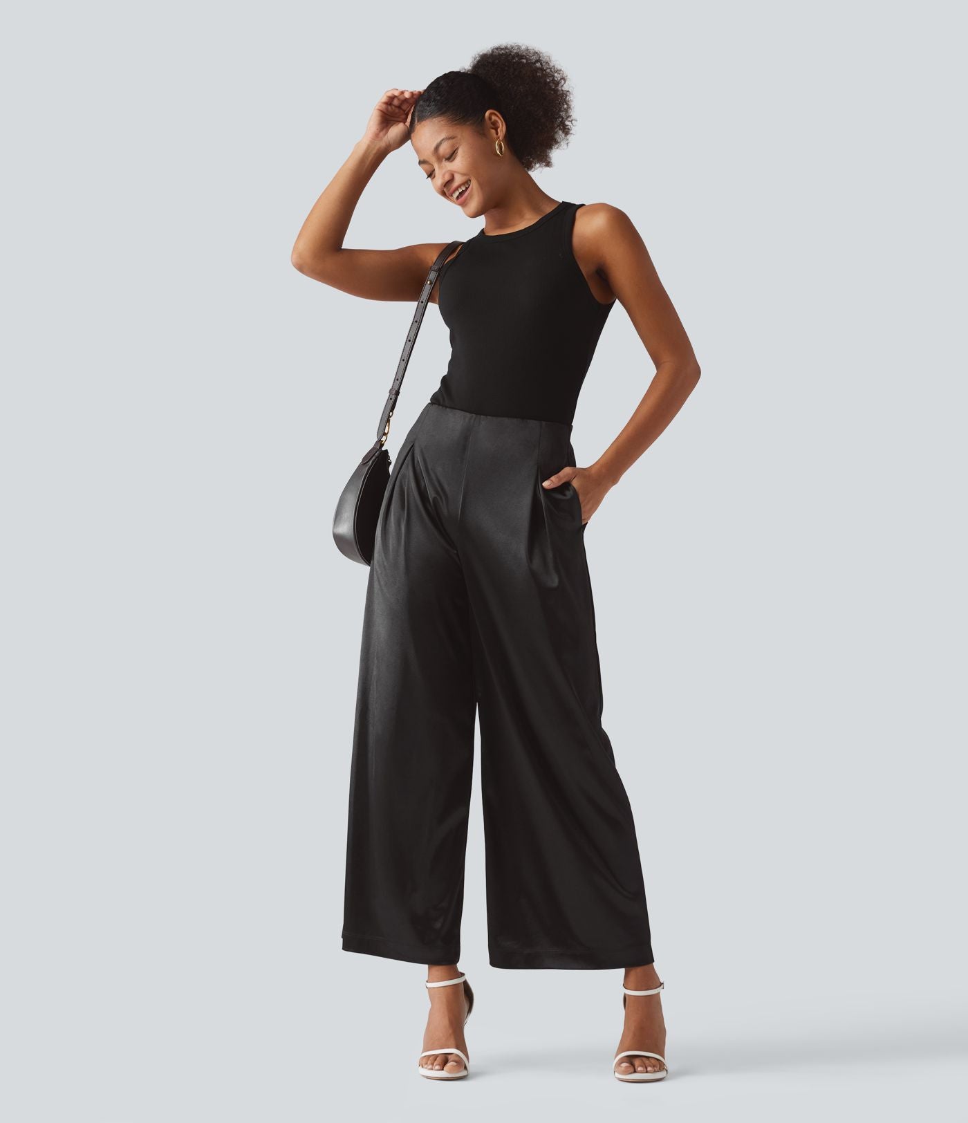 Pantalon habillé large taille haute en satin avec poches