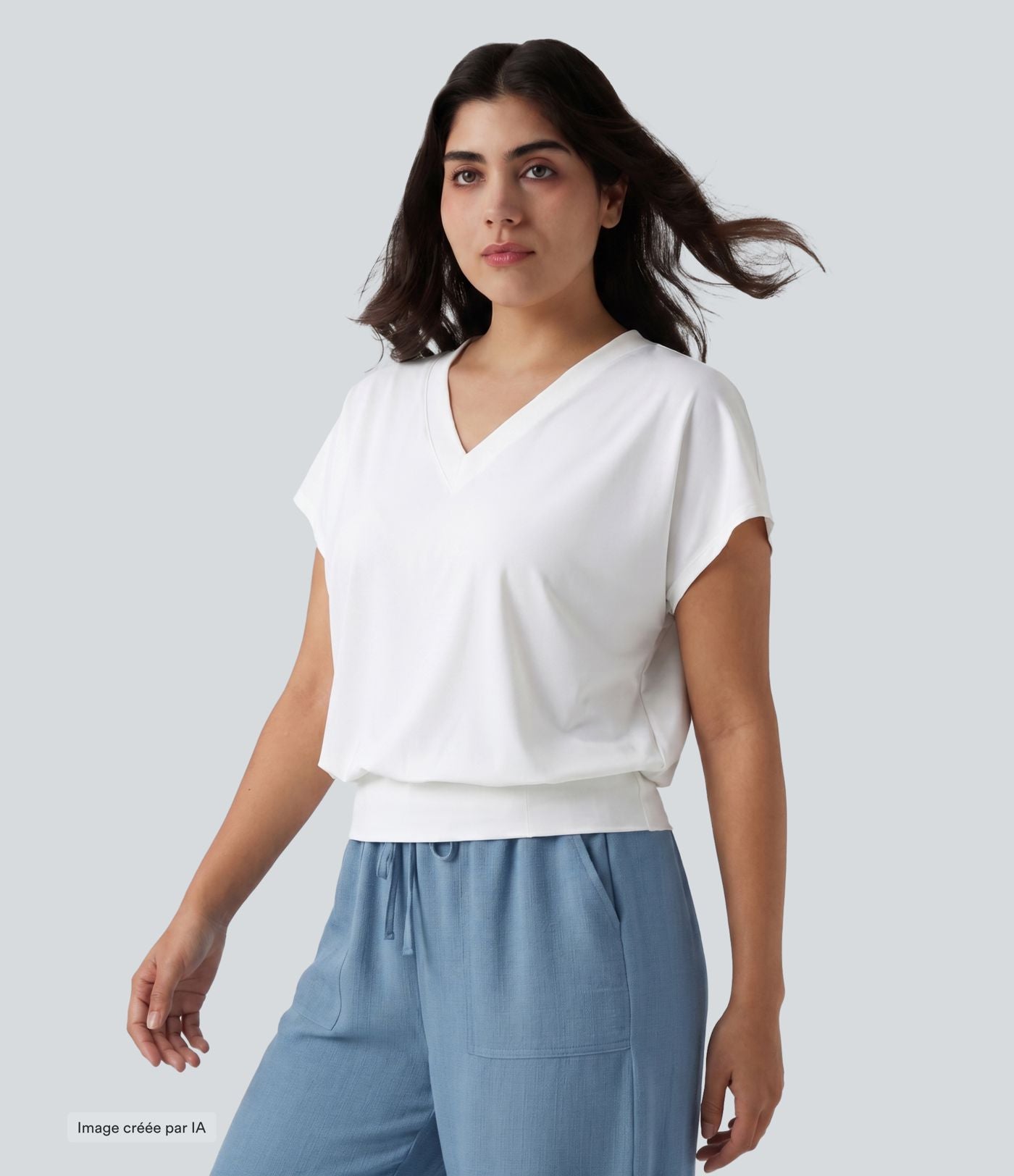 Haut de yoga grande taille oversize à col V, manches courtes, toucher frais et séchage rapide