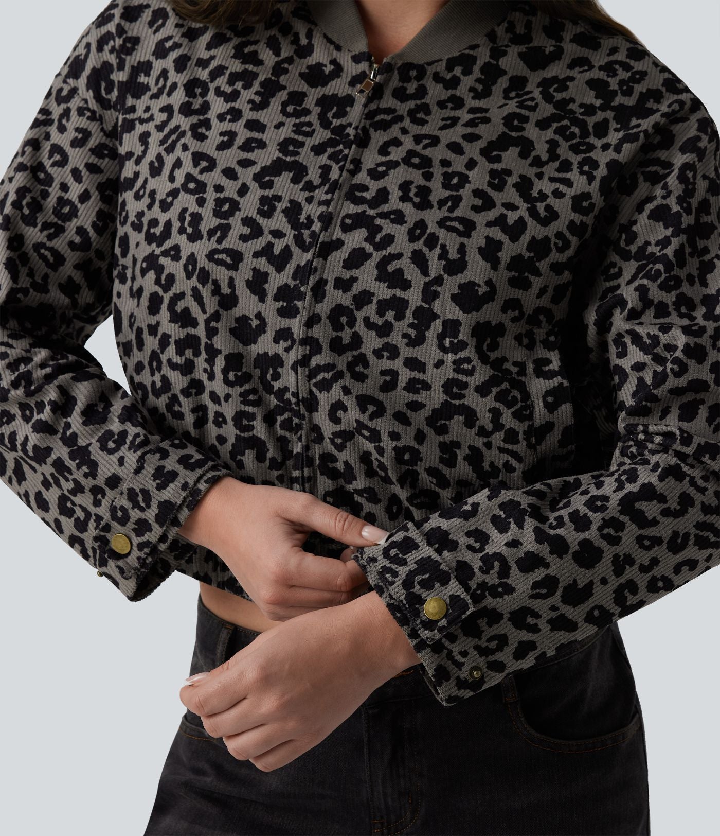 Veste bomber manches longues imprimé léopard avec poches