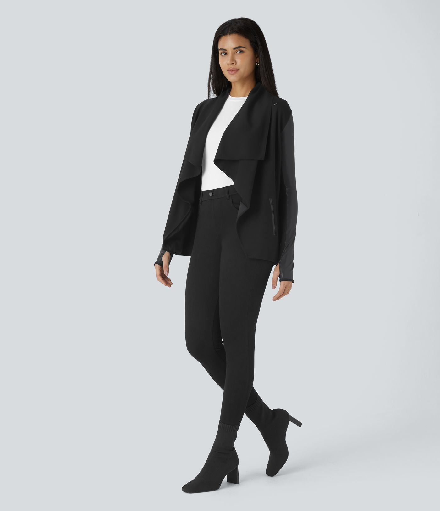 Veste de travail à pans asymétriques, boutons, passants pour pouces, poches latérales et empiècements contrastés