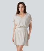 Robe mini décontractée 2-en-1 en maille côtelée mélange de lin, col V, manches courtes, coupe fluide