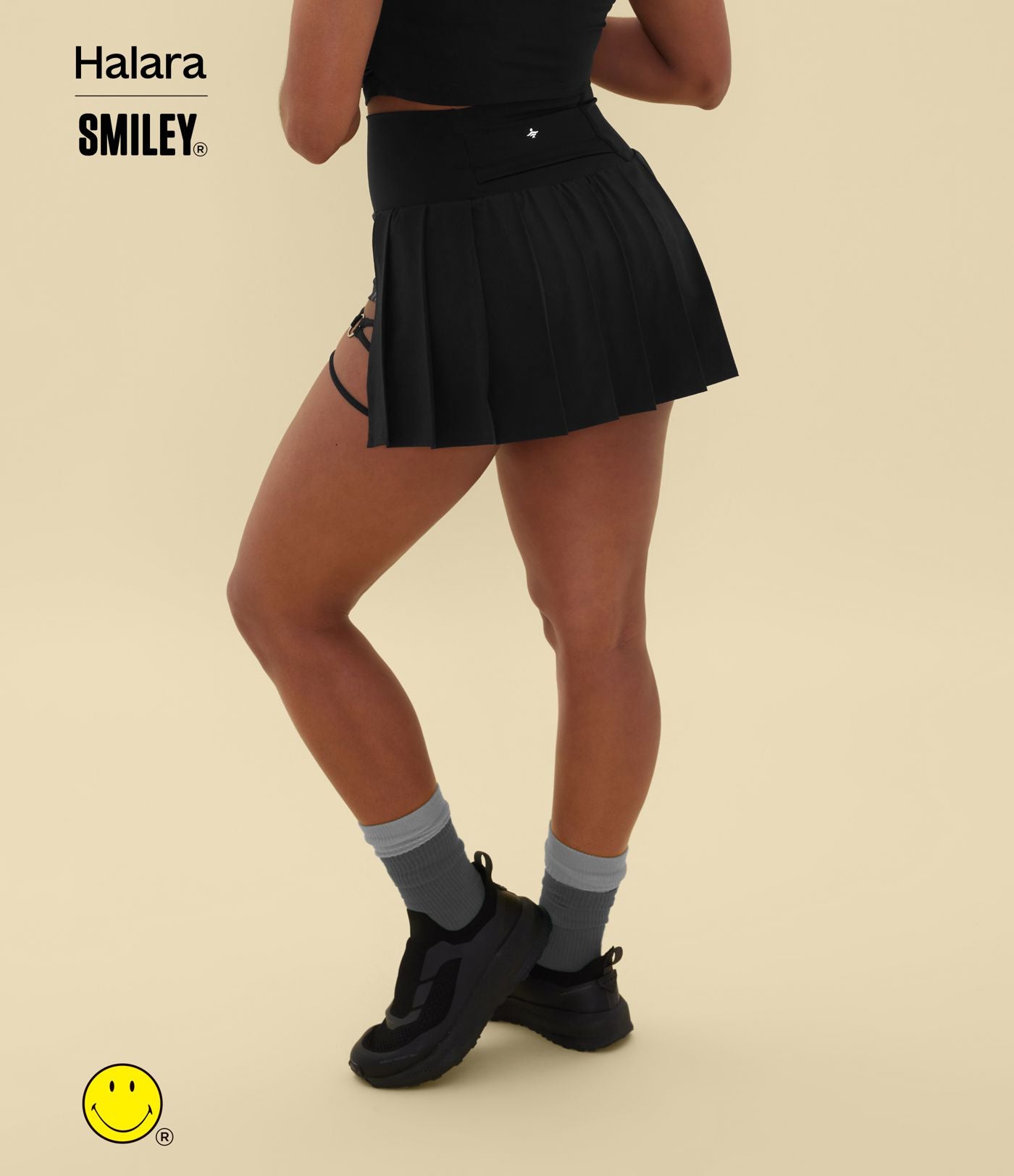 Jupe mini de danse plissée 2-en-1 Halara X Smiley® Breezeful™ taille haute à ourlet asymétrique séchage rapide avec poches
