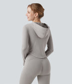 Veste yoga à capuche zippée à manches longues avec passants pouces et ourlet arrondi sans couture OneForm Seamless Flow