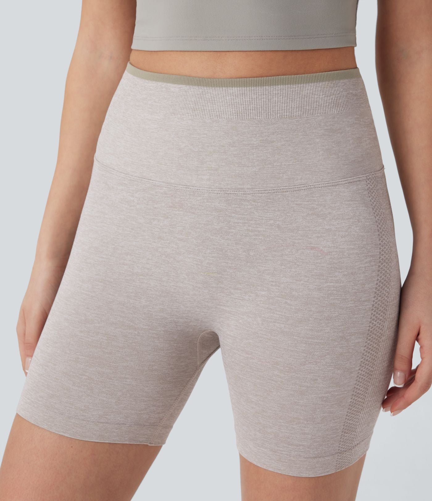 Short cycliste yoga 12,5 cm effet push-up taille haute froncé sans couture OneForm Seamless Flow