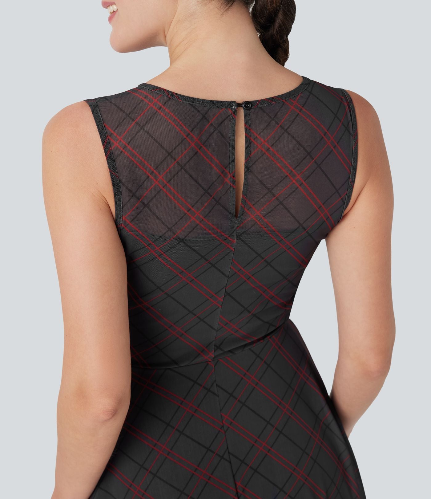Robe mini décontractée 2-en-1 sans manches à carreaux avec empiècements mesh contrastés et poche latérale