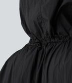 Veste de course légère à capuche manches longues avec poches, cordon de serrage et protection UPF 50+