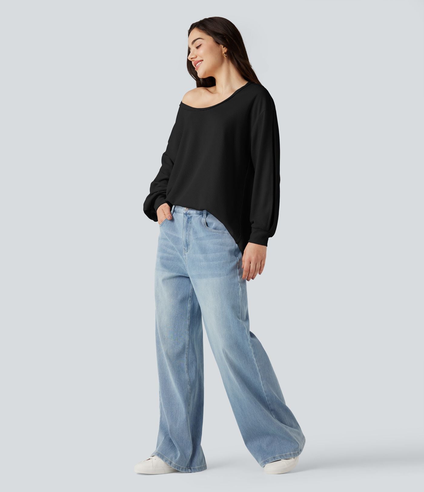 Sweat-shirt gaufré col échancré manches longues