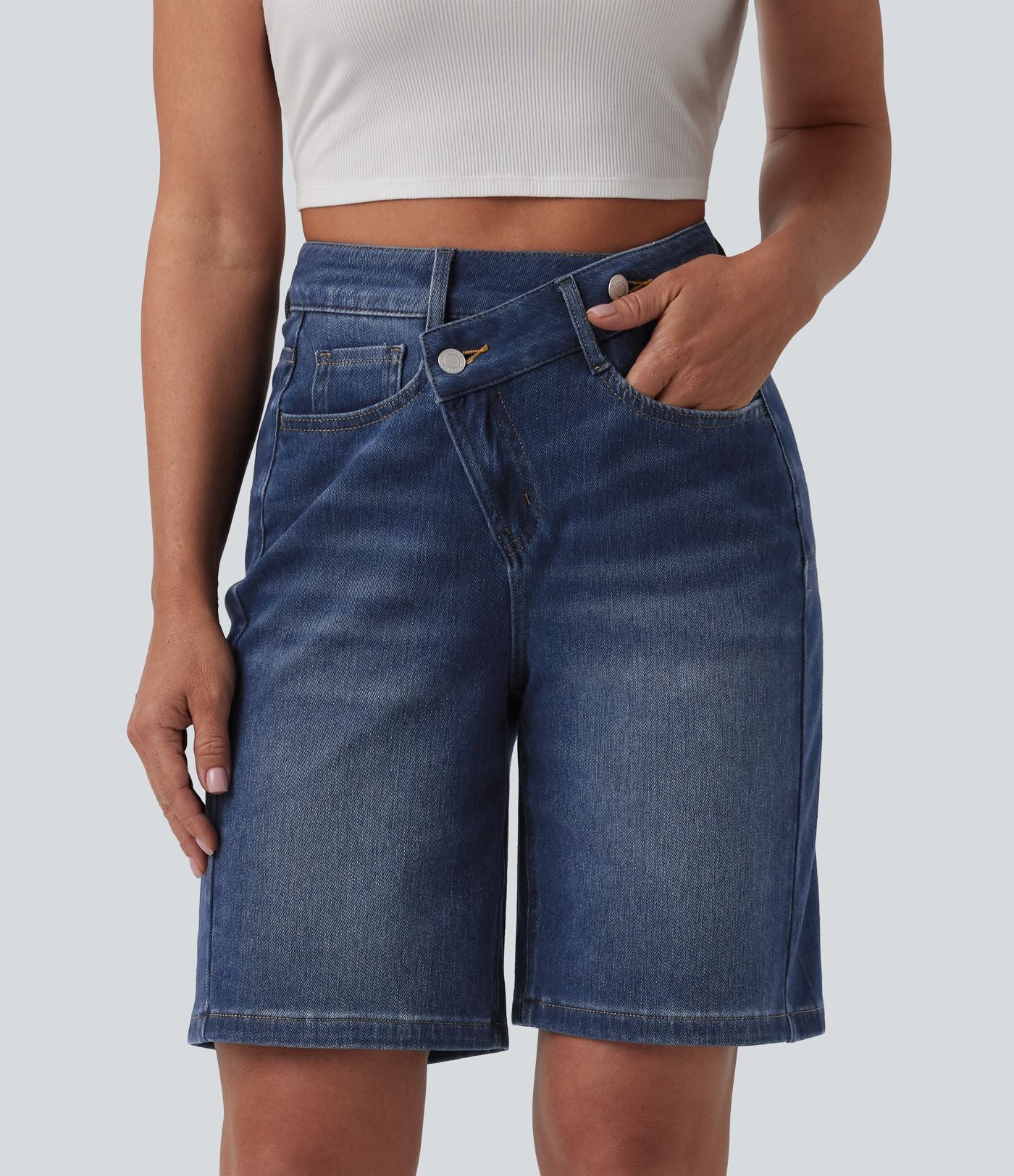 Short denim décontracté Halara Flex™ asymétrique délavé taille haute 23 cm avec poches