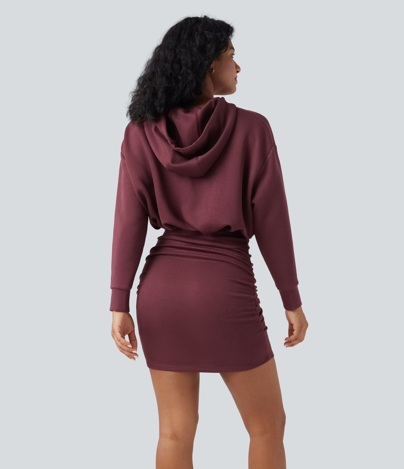 Robe décontractée SpacerTek™ mini à manches longues, effet froncé avec capuche