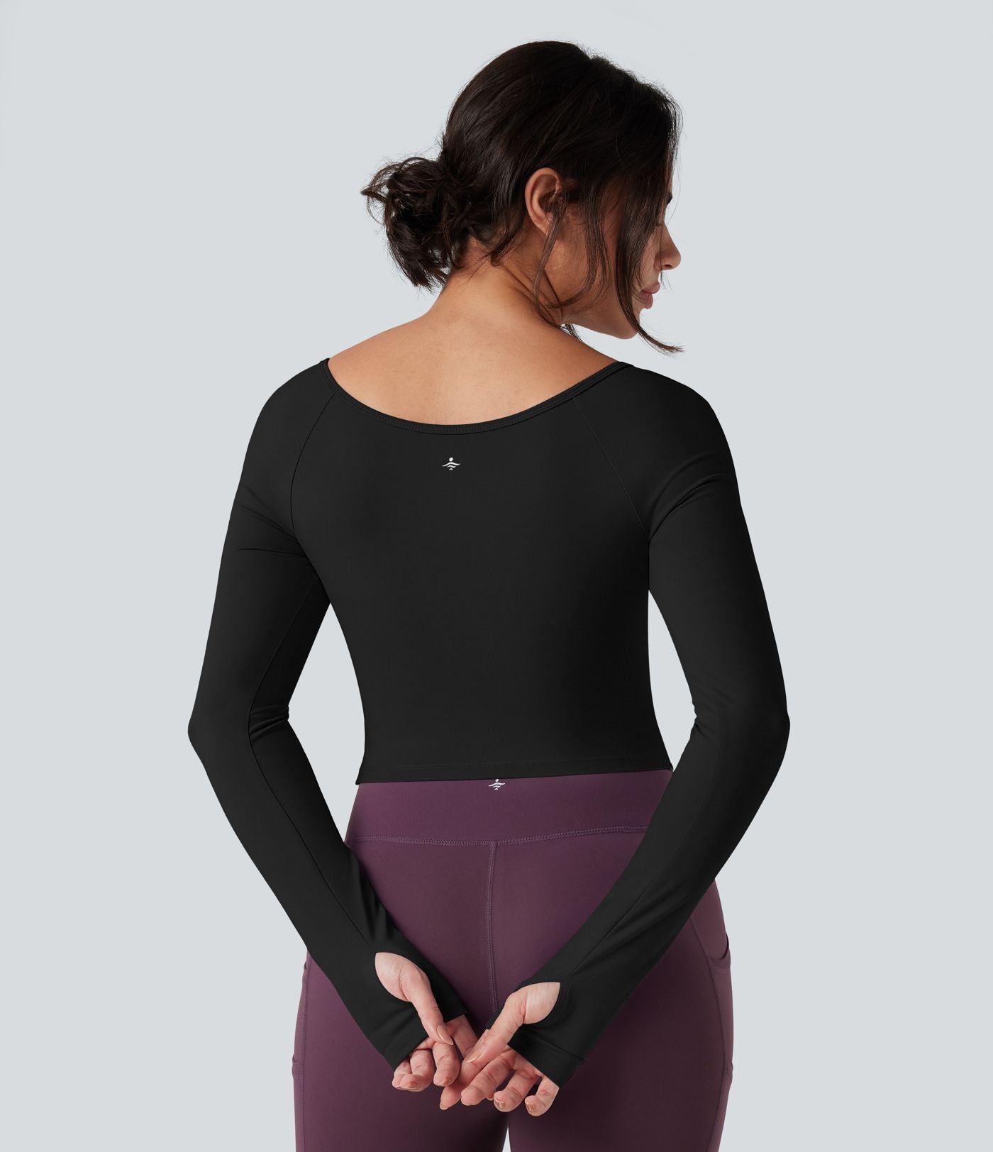 Top de sport yoga SoftlyZero™ Plush col rond ourlet croisé manches longues avec trous pouces