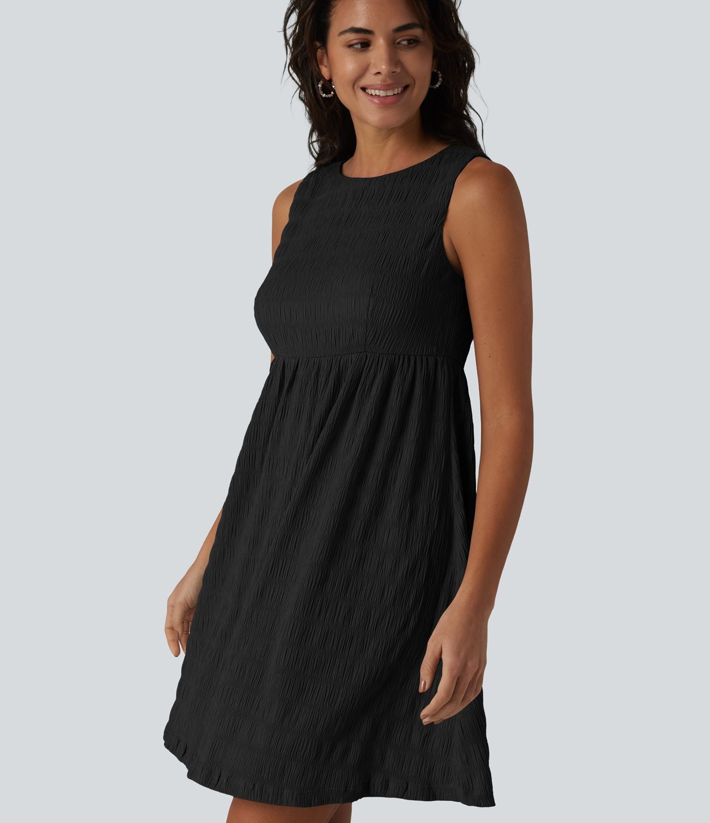 Robe courte décontractée sans manches à col rond