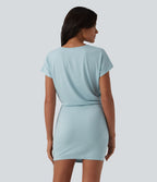 Robe casual moulante col rond manches courtes longueur mini allongée