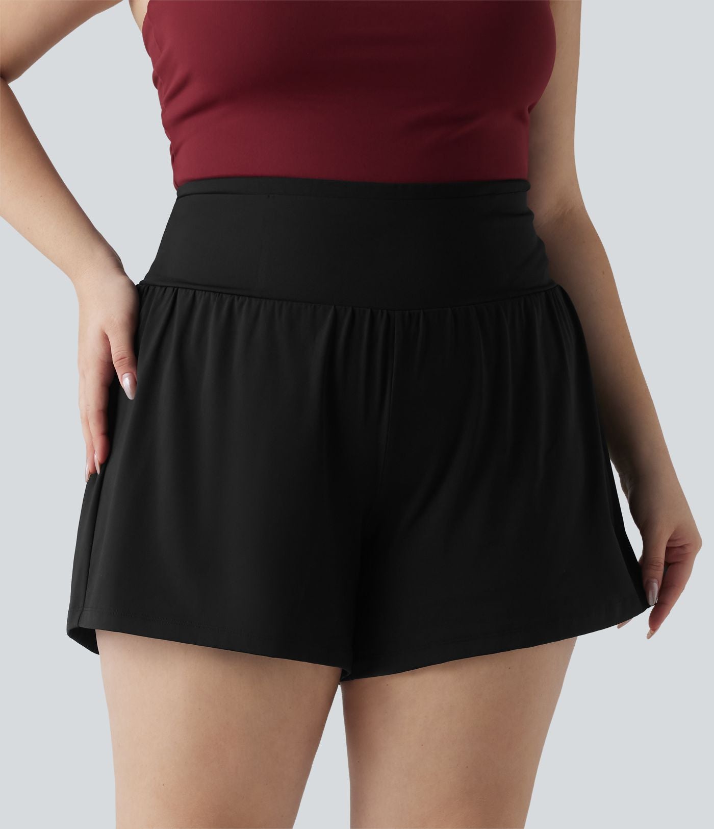 Short de yoga SoftlyZero™ Airy grande taille effet gainant 2-en-1 effet frais, entrejambe 13cm taille haute avec poches