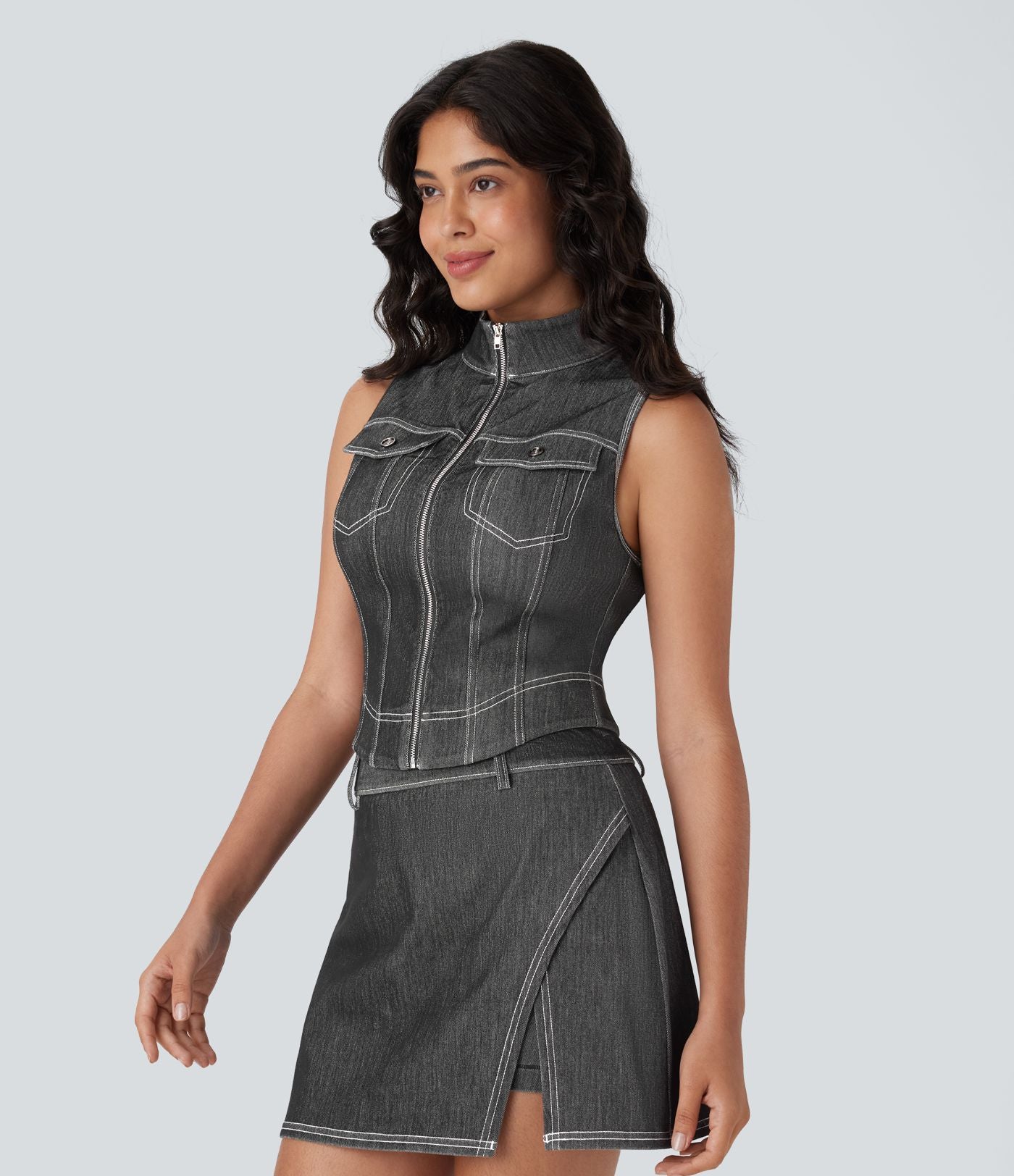 Débardeur de tennis Halara Flex™ en denim stretch délavé avec col montant, fermeture éclair et effet frais InstantCool