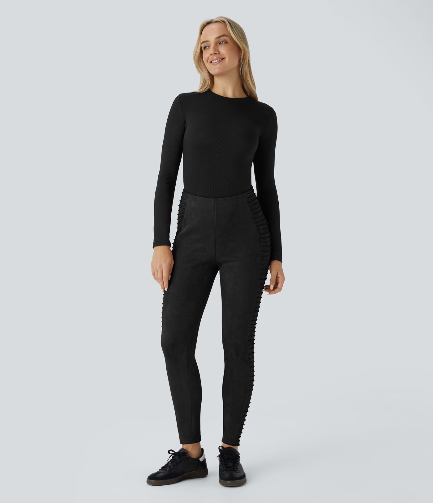 Legging gainant en suédine à taille haute avec fronces et poches latérales