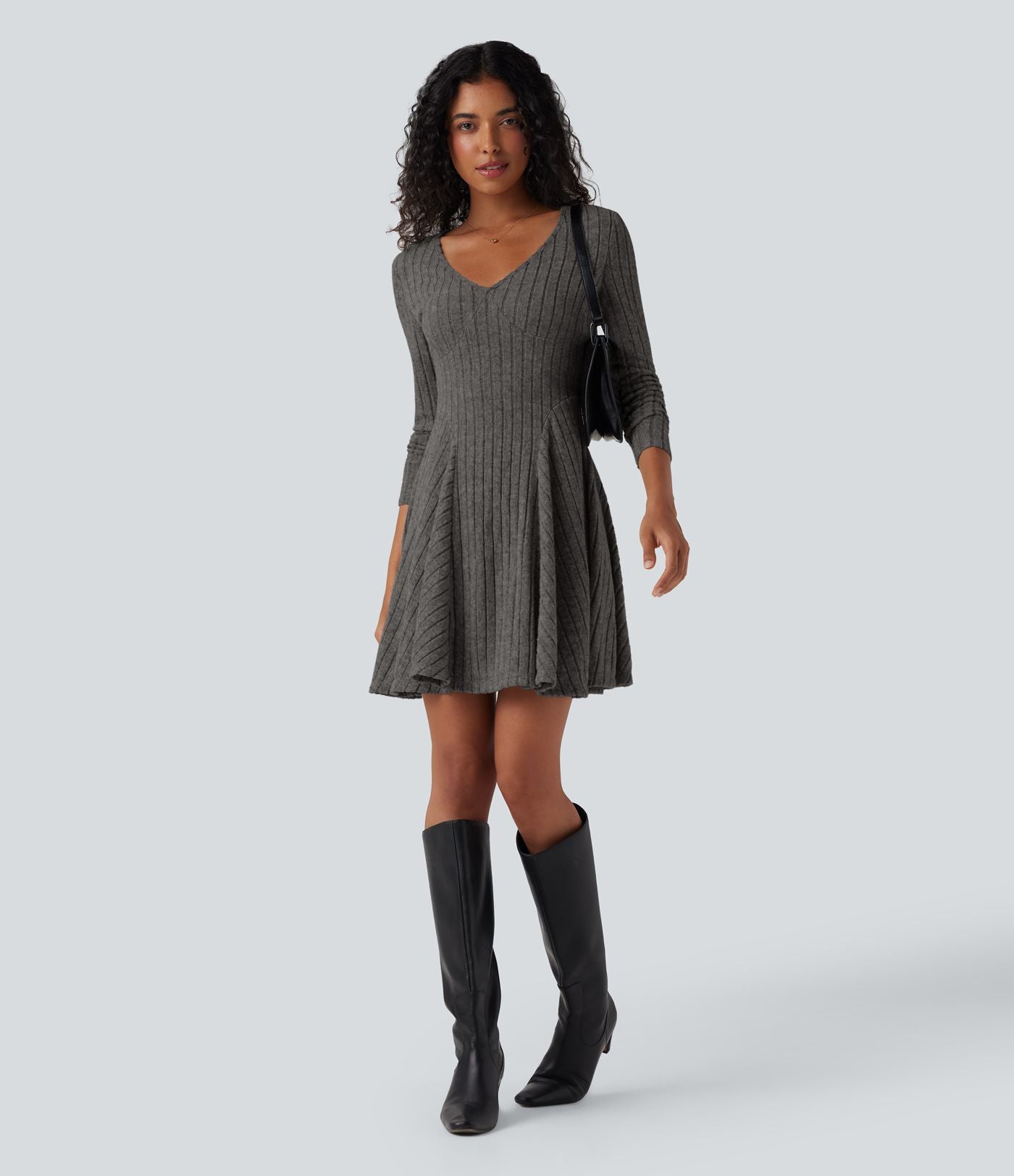 Robe décontractée mini évasée maille côtelée col V manches longues