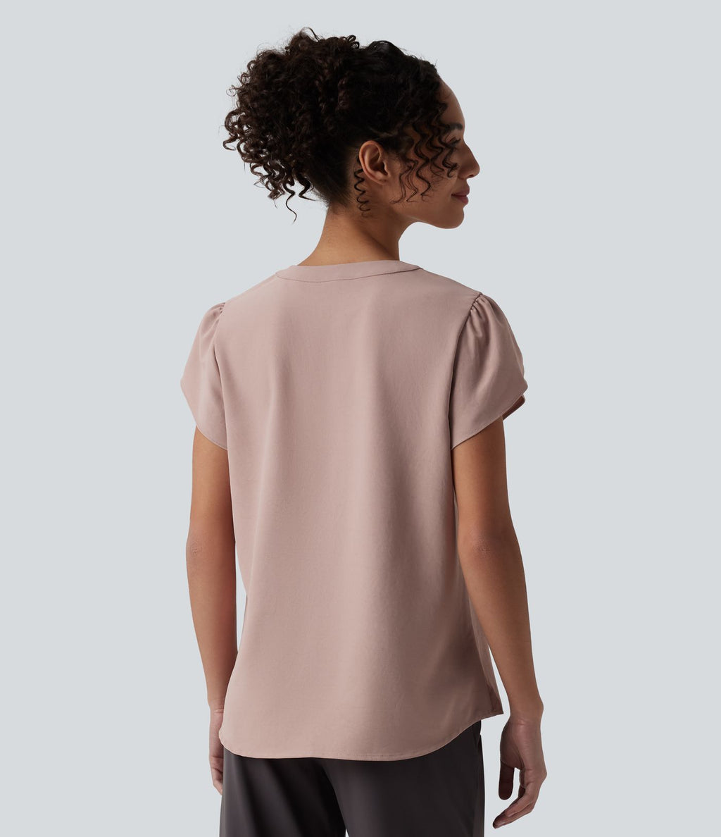 Blouse de travail col V manches pétales courtes