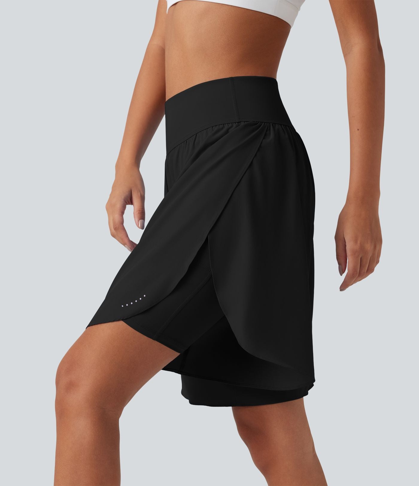 Short de course 2 en 1 SoftlyZero™ QuickDry taille haute, effet ventre plat, pois réfléchissants, ourlet croisé, 23 cm, avec poches