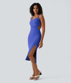 Robe midi laquée fendue, brassière intégrée, dos nu croisé