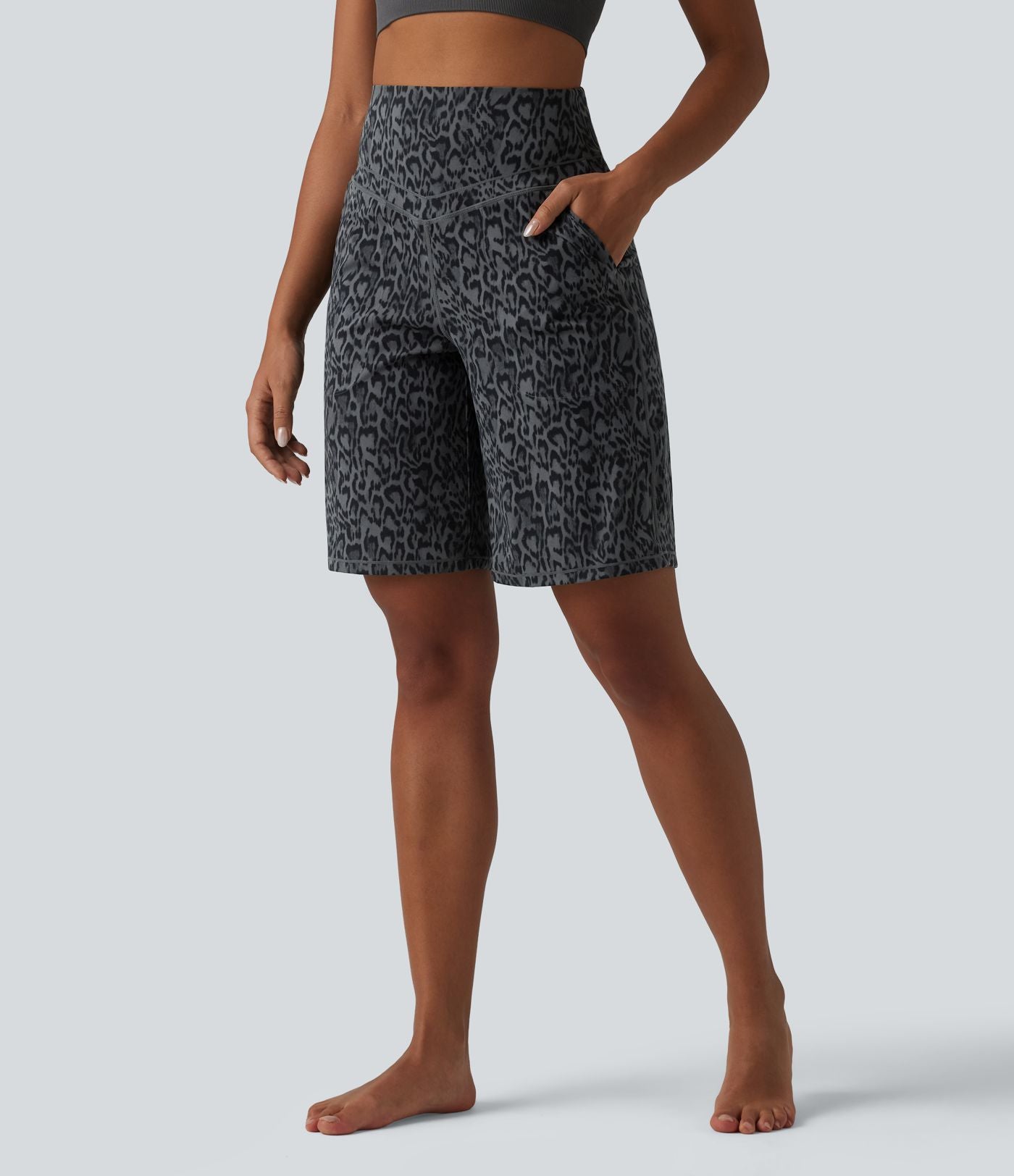 Short de yoga Halara UltraSculpt™ imprimé léopard, taille haute, gainant, jambes droites, 25 cm, avec poches
