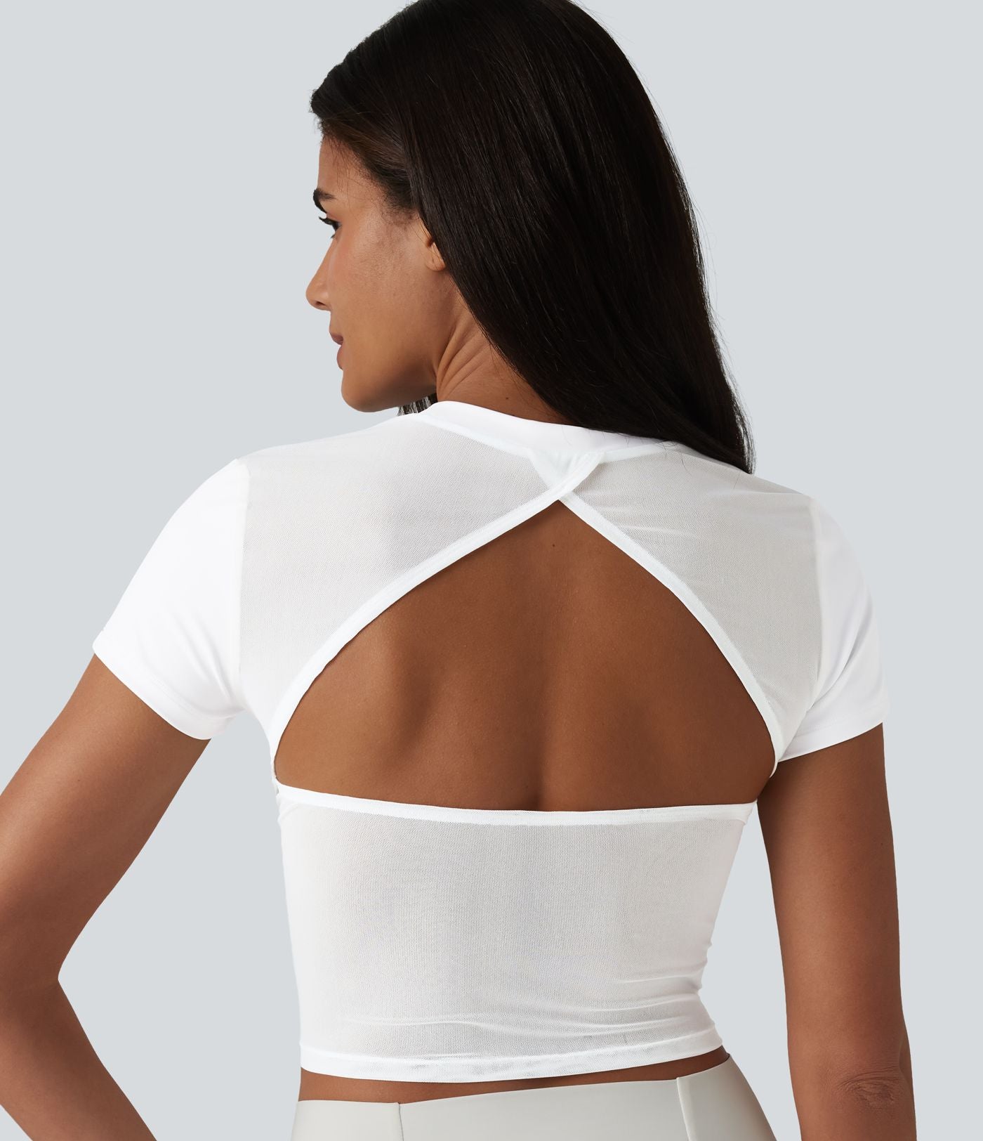 Haut de sport SoftlyZero™ Airy à col rond, manches courtes, dos échancré, mesh respirant à effet frais InstantCool, protection solaire UPF50+