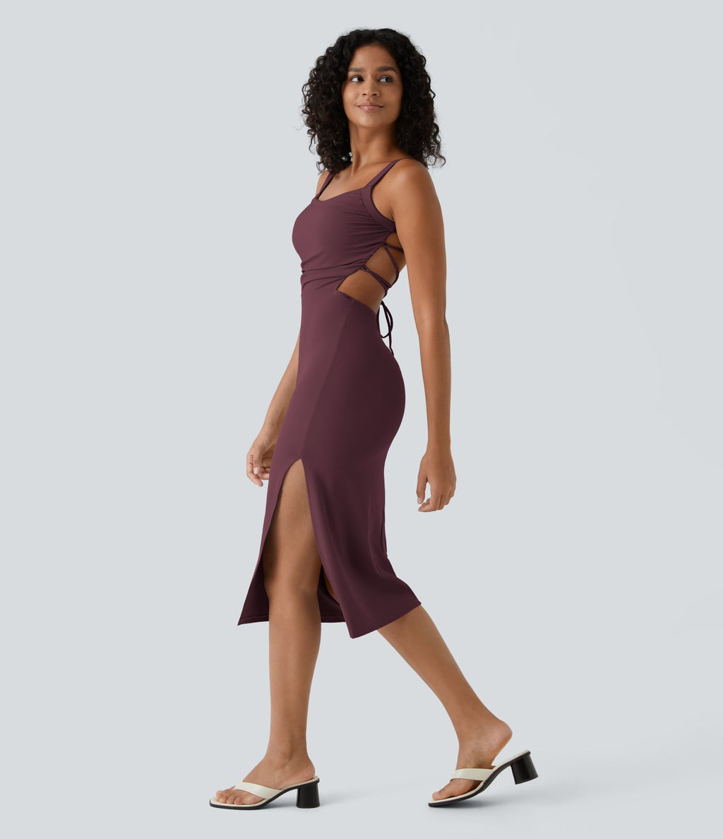 Robe midi laquée fendue, brassière intégrée, dos nu croisé