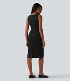 Robe fourreau midi sans manches col bateau pour le bureau