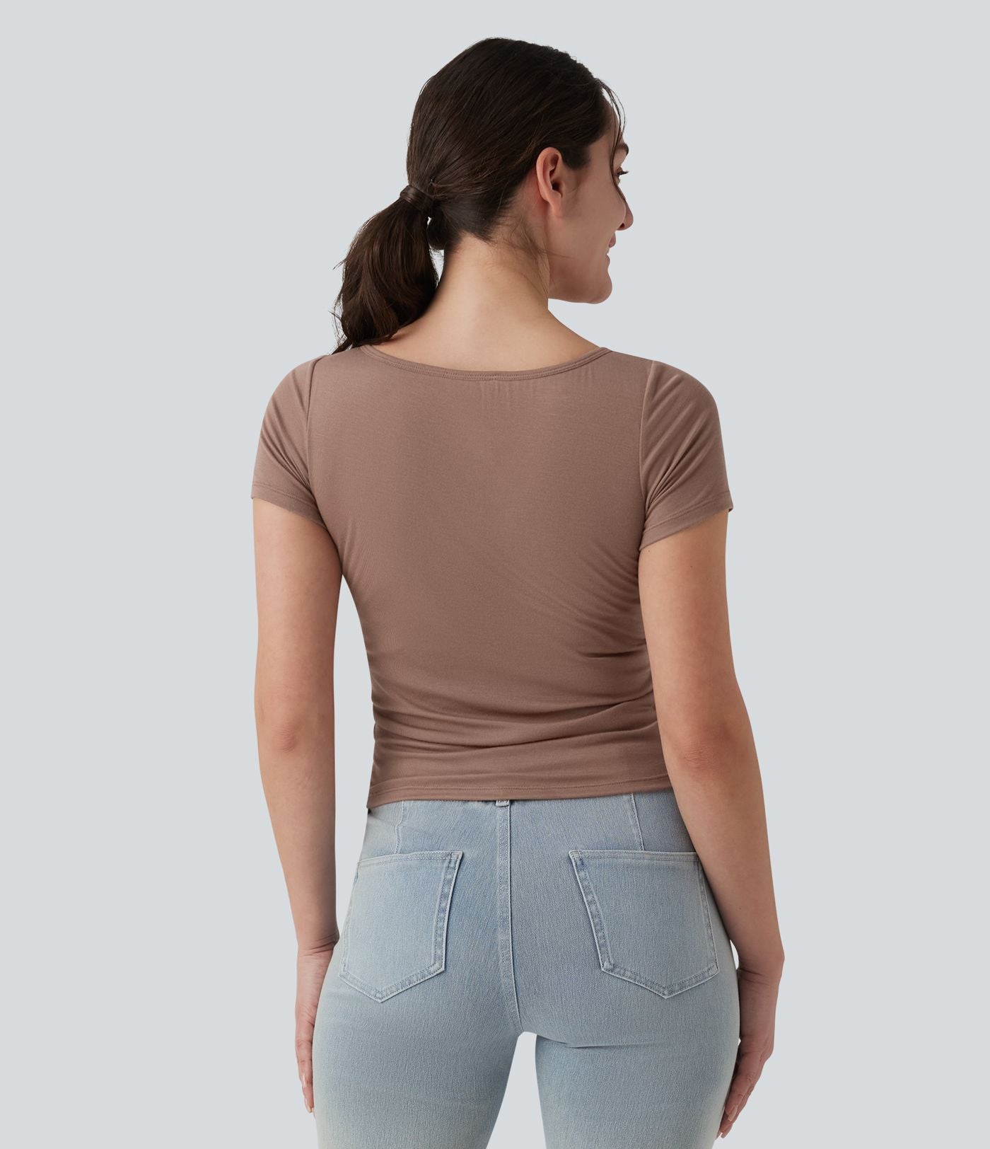 T-shirt casual ajusté côtelé col bateau manches courtes avec fronces et brassière intégrée
