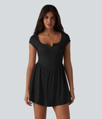 Robe de tennis courte 2 en 1 à manches courtes crantées avec poche - Édition Easy Peezy