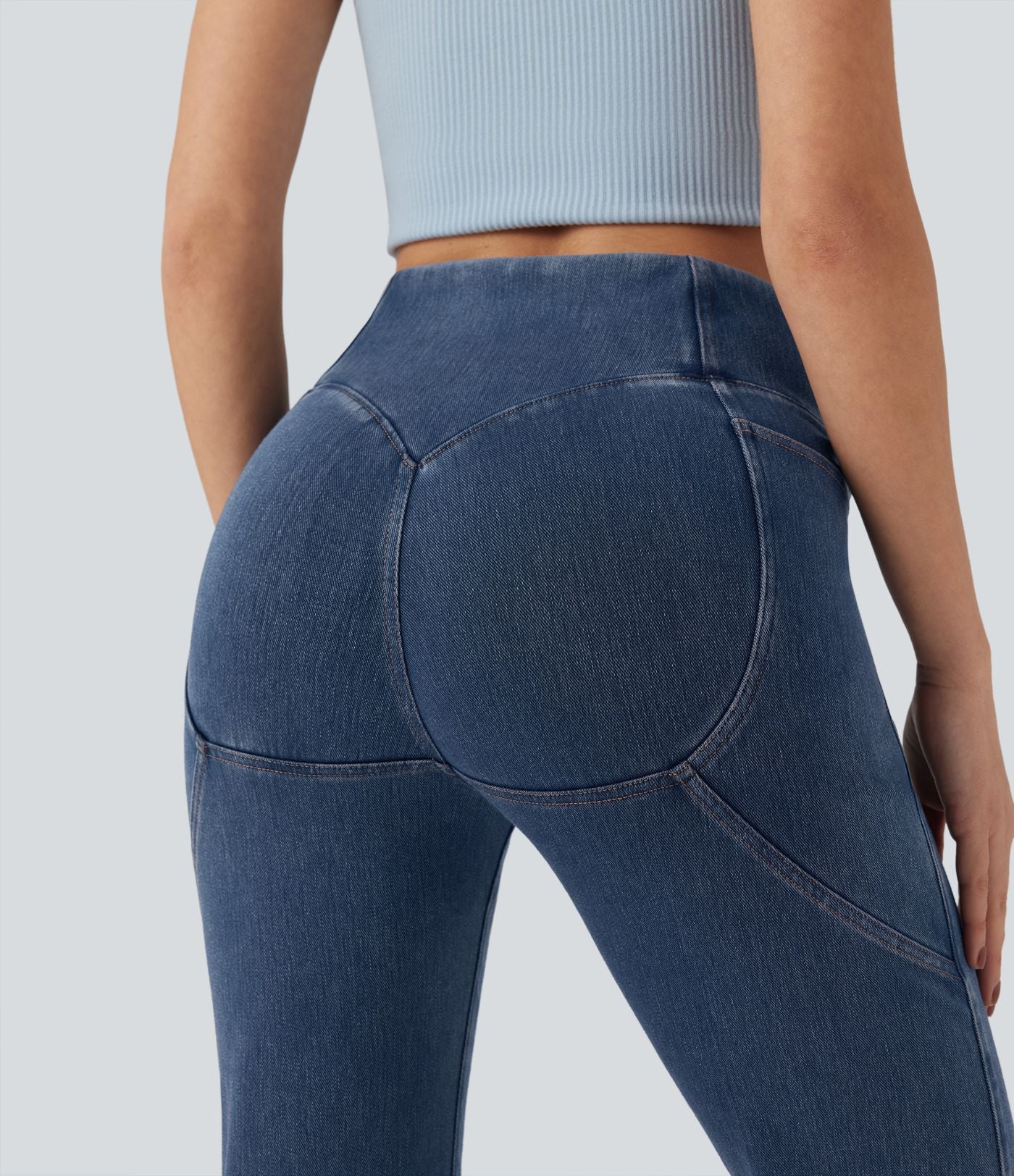 Jean décontracté à coupe bootcut gainant taille haute avec poches Halara Flex™
